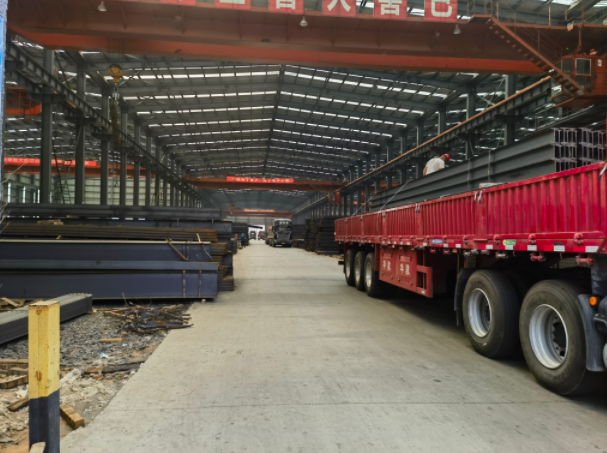 钢材仓库市场前景_钢材市场仓库_钢材仓库市场的行业供需分析