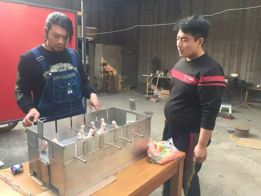 幽默的钢材广告词_卖钢材广告幽默图片_卖钢材广告语