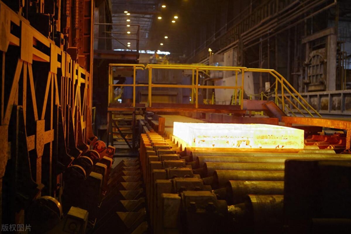 钢材走势分析_钢材走势图2020_列年钢材价格走势图