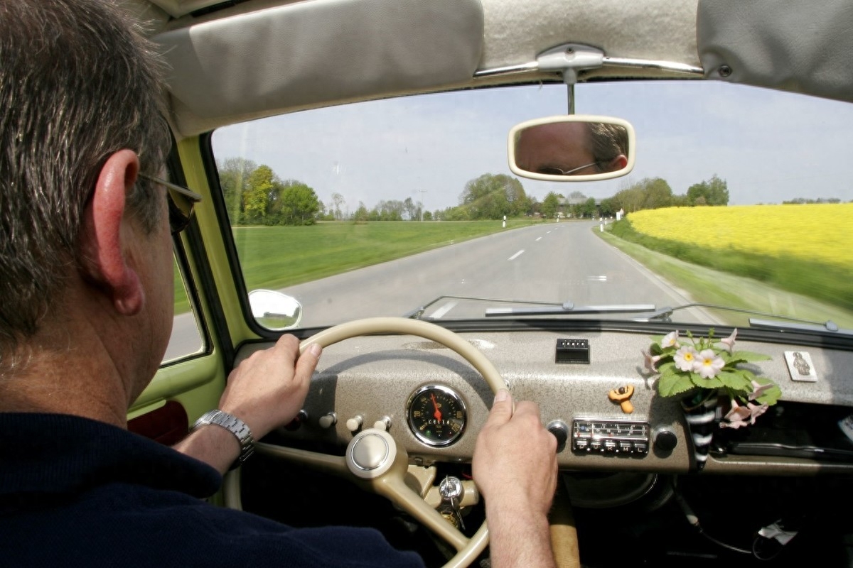 合金铝材料_铝合金 钢材_铝材和合金钢什么区别