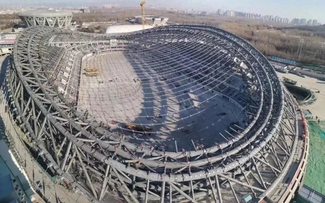 鸟巢用了多少吨钢材_鸟巢所用钢材多少吨_鸟巢的钢材是什么牌号