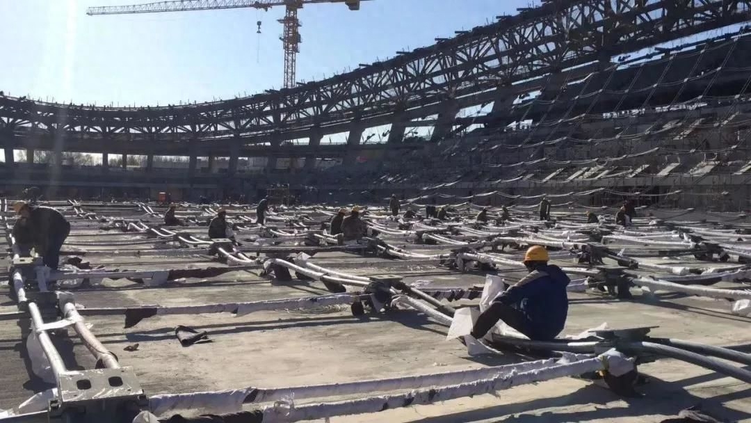 鸟巢的钢材是什么牌号_鸟巢所用钢材多少吨_鸟巢用了多少吨钢材