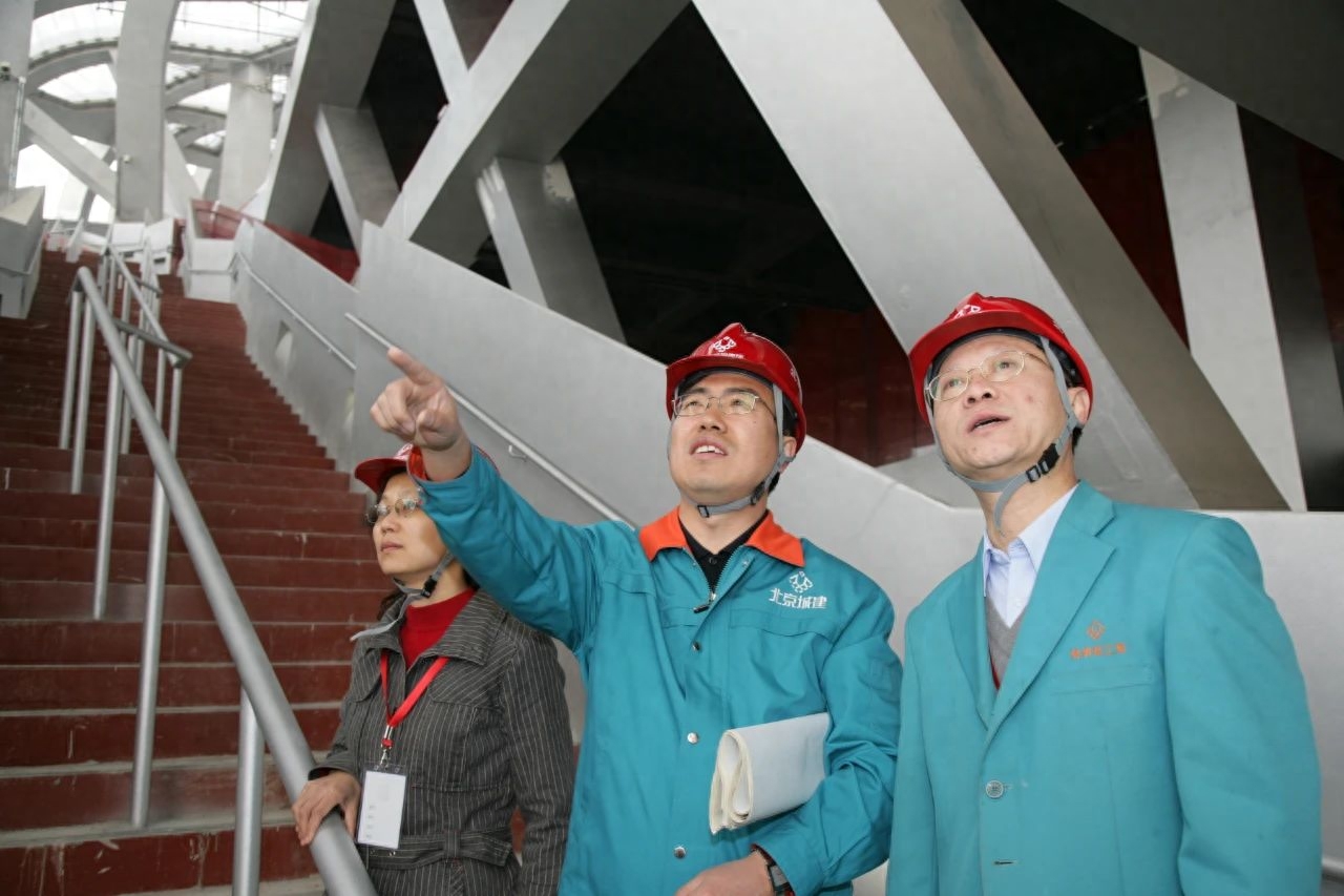 鸟巢所用钢材多少吨_鸟巢使用钢材_鸟巢用了多少吨钢材