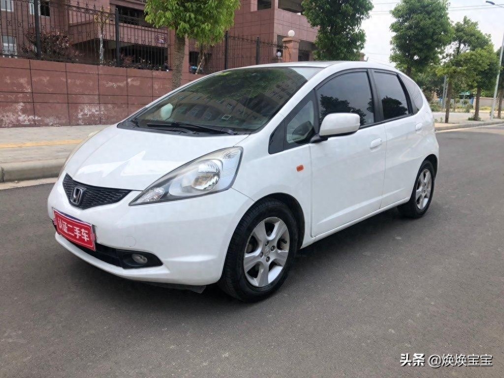 大众宝来车厢用的是什么钢材_新宝来车身钢材比例_宝来车厢有多大