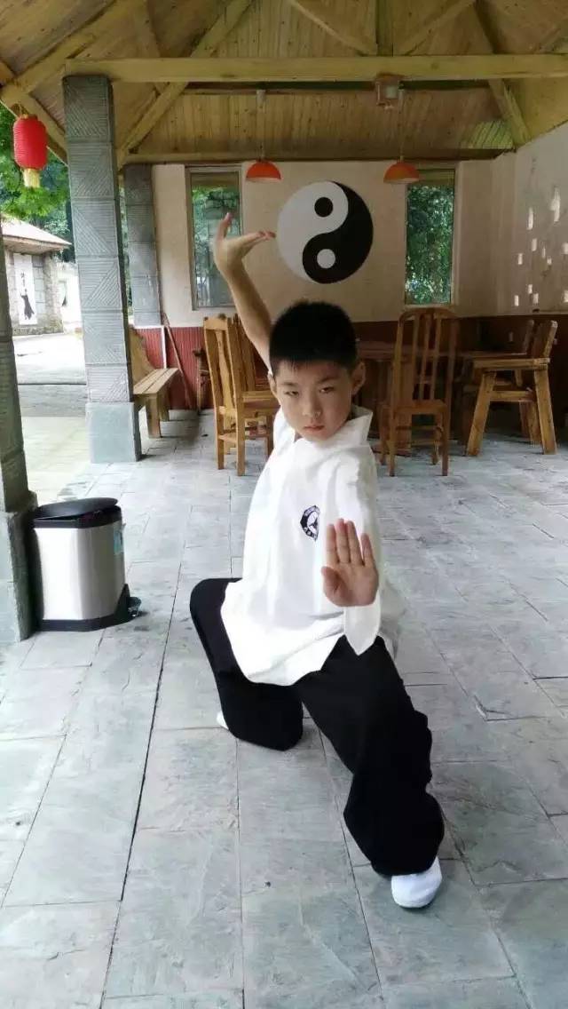 小县城做钢材生意怎么样_钢材县城生意做什么好_在县城做钢材生意